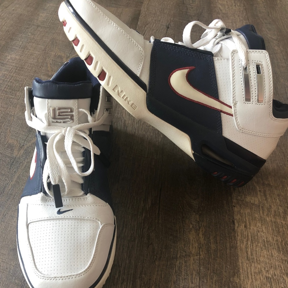 Lebron Zoom Generation 1 low Olympic Colorway